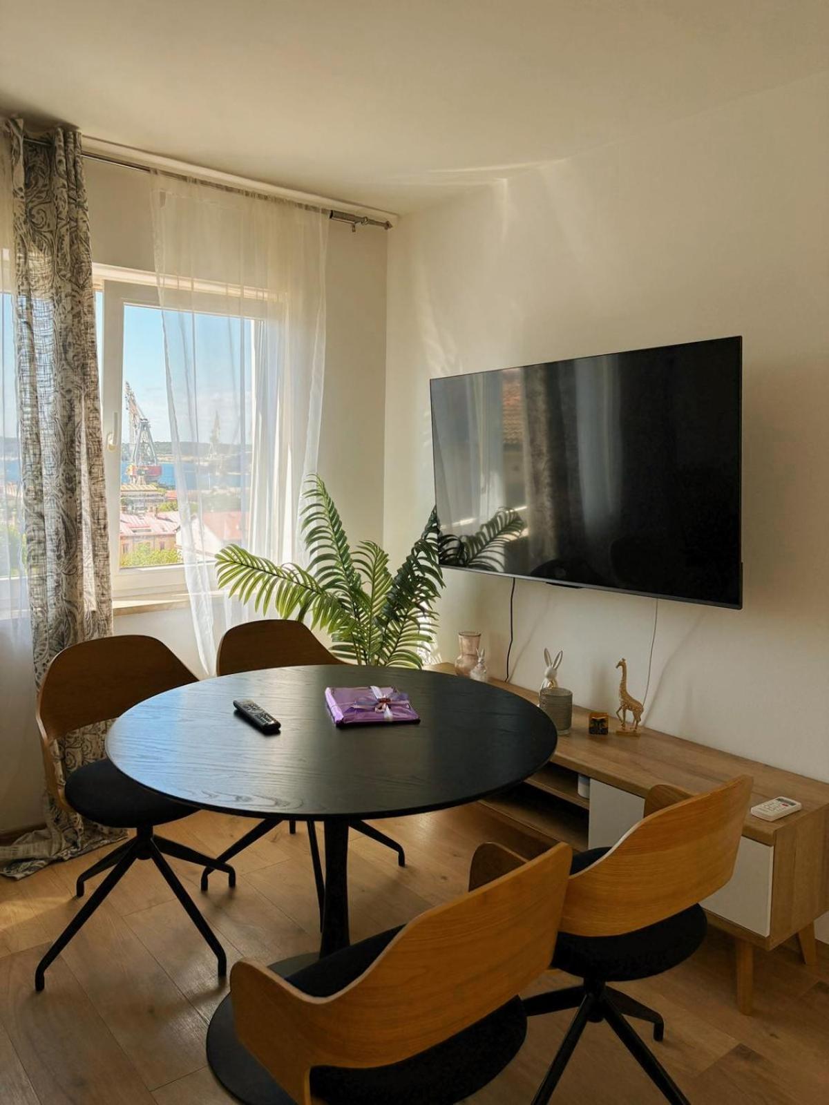 Ana Apartment Pula Exterior photo